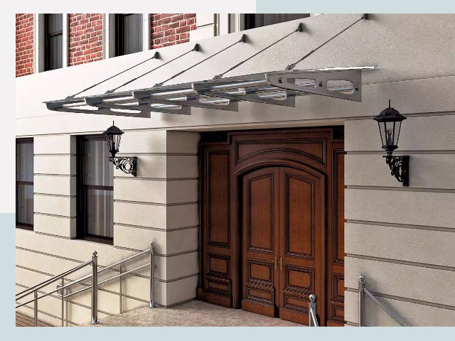 Металлические козырьки от 619 руб. в Уссурийске