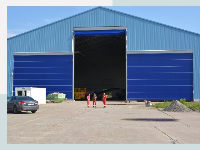 Ангарные ворота в Уссурийск от СтальСтрой-Сср по цене 619 руб.